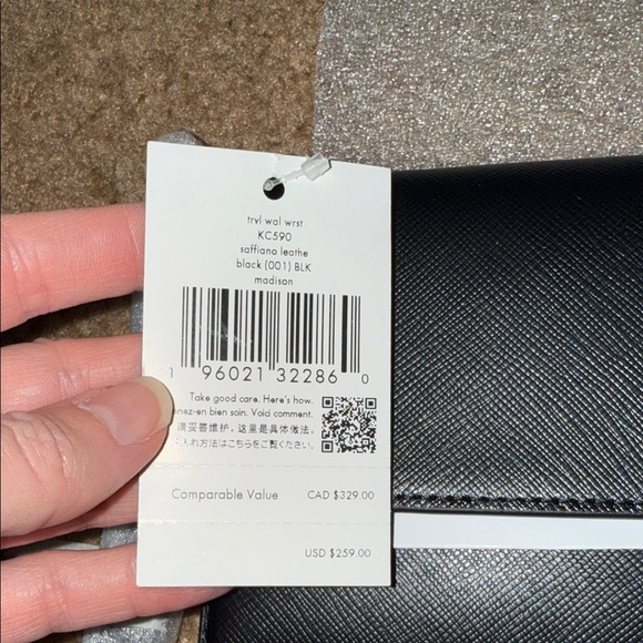 Kate Spade Madison Travel Wallet Wristlet (black) - Picture 2 of 6